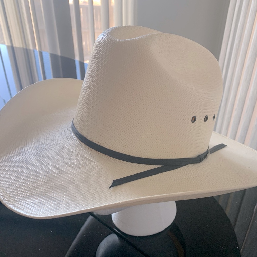 Wrangler 10 Star Austin Shantung Panama (a fine smooth straw woven Cowboy Hat.
